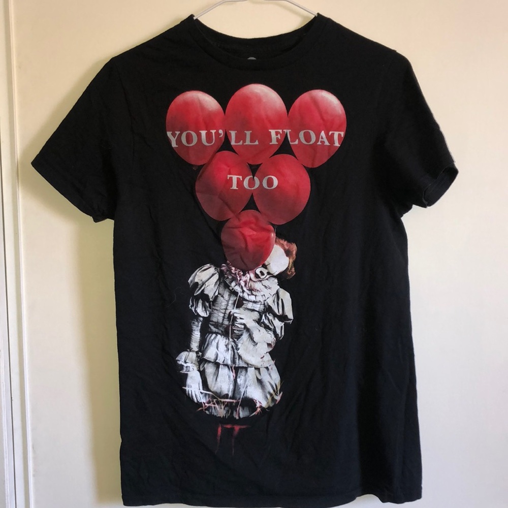 It T-shirt